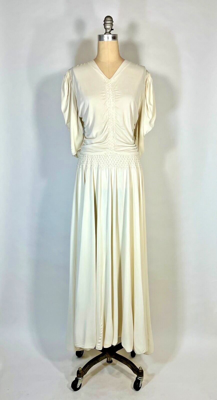 Vintage 1930’s Ivory SILK KNIT draped smocked wedding gown dress w/glass buttons