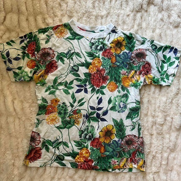 Vintage 80s/90s cotton floral cottage core tee shirt granny flower power