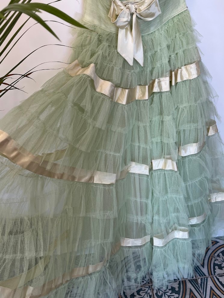 Vintage 1950s Light Green Tulle Party Dress | Fairycore Prom Gown | Tea Party XS
