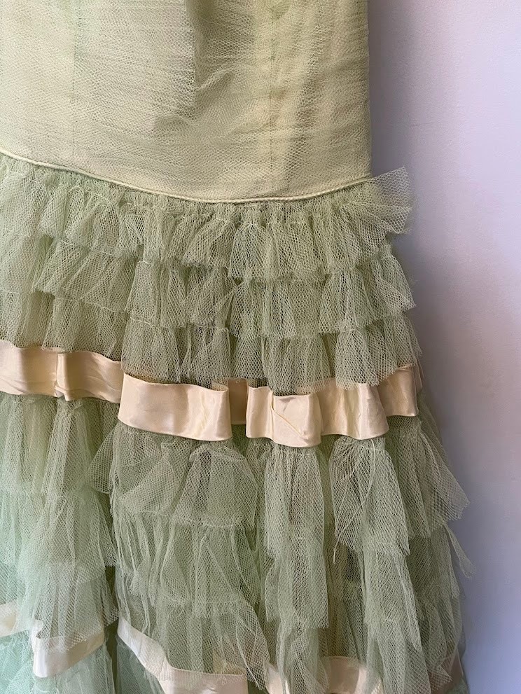 Vintage 1950s Light Green Tulle Party Dress | Fairycore Prom Gown | Tea Party XS