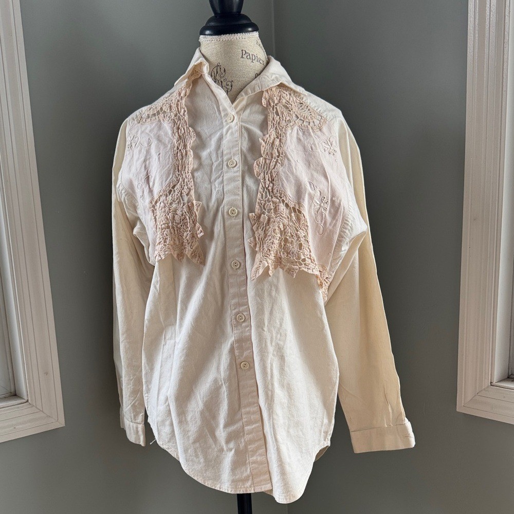 Vintage Handmade Doily lace trimmed cotton western rodeo long sleeve button down