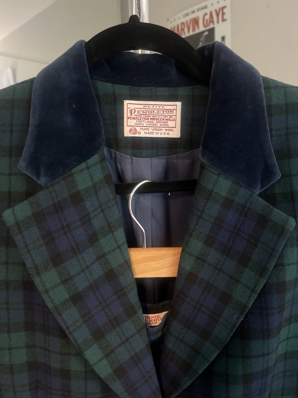 Vintage Pendleton Black Watch Tartan Wool Suit Set Petite 10 USA Velvet Collar