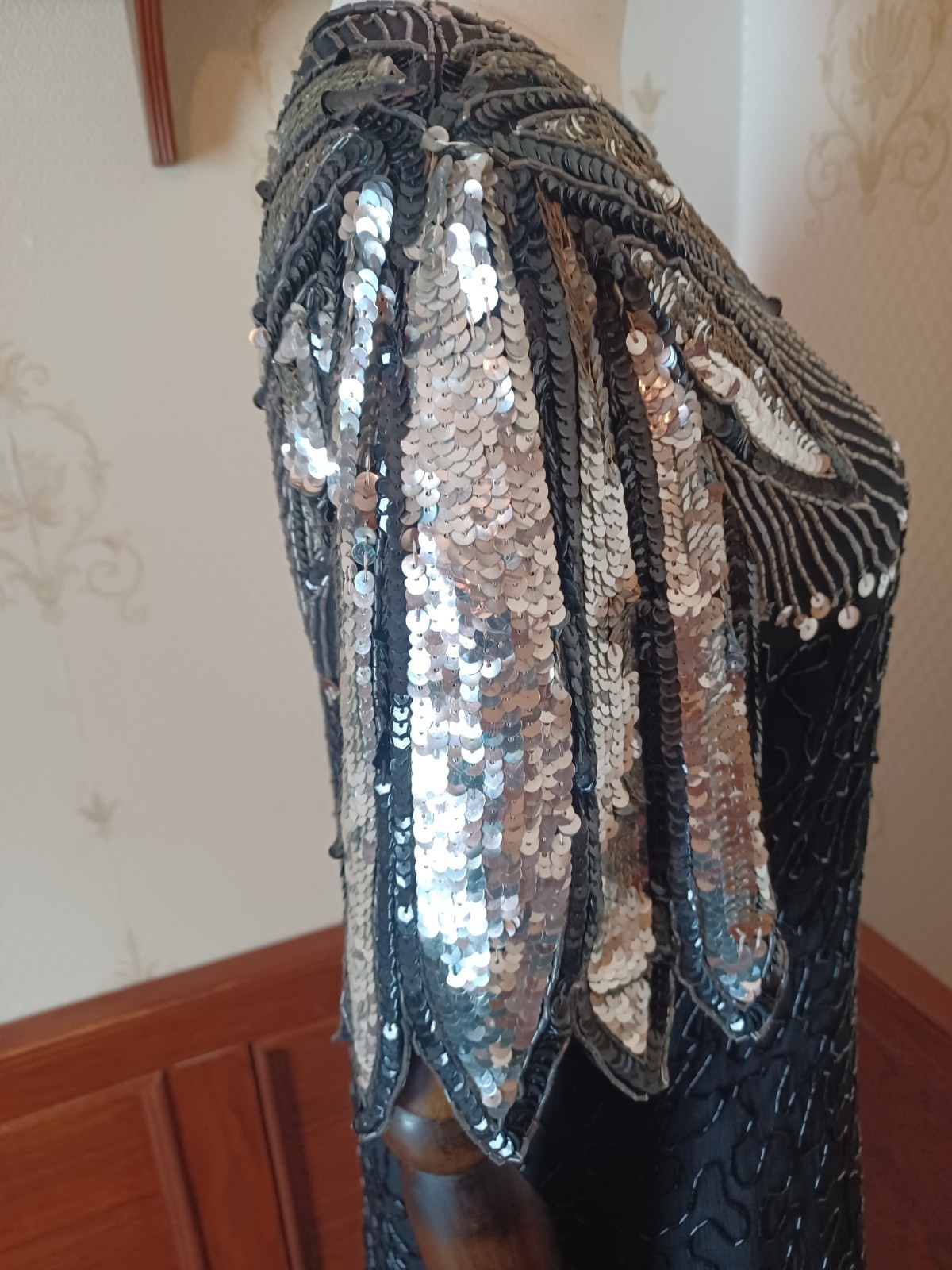 Vintage 1980s Laurence Kazar Sparkly Beaded/Sequined Art Deco-Style Top