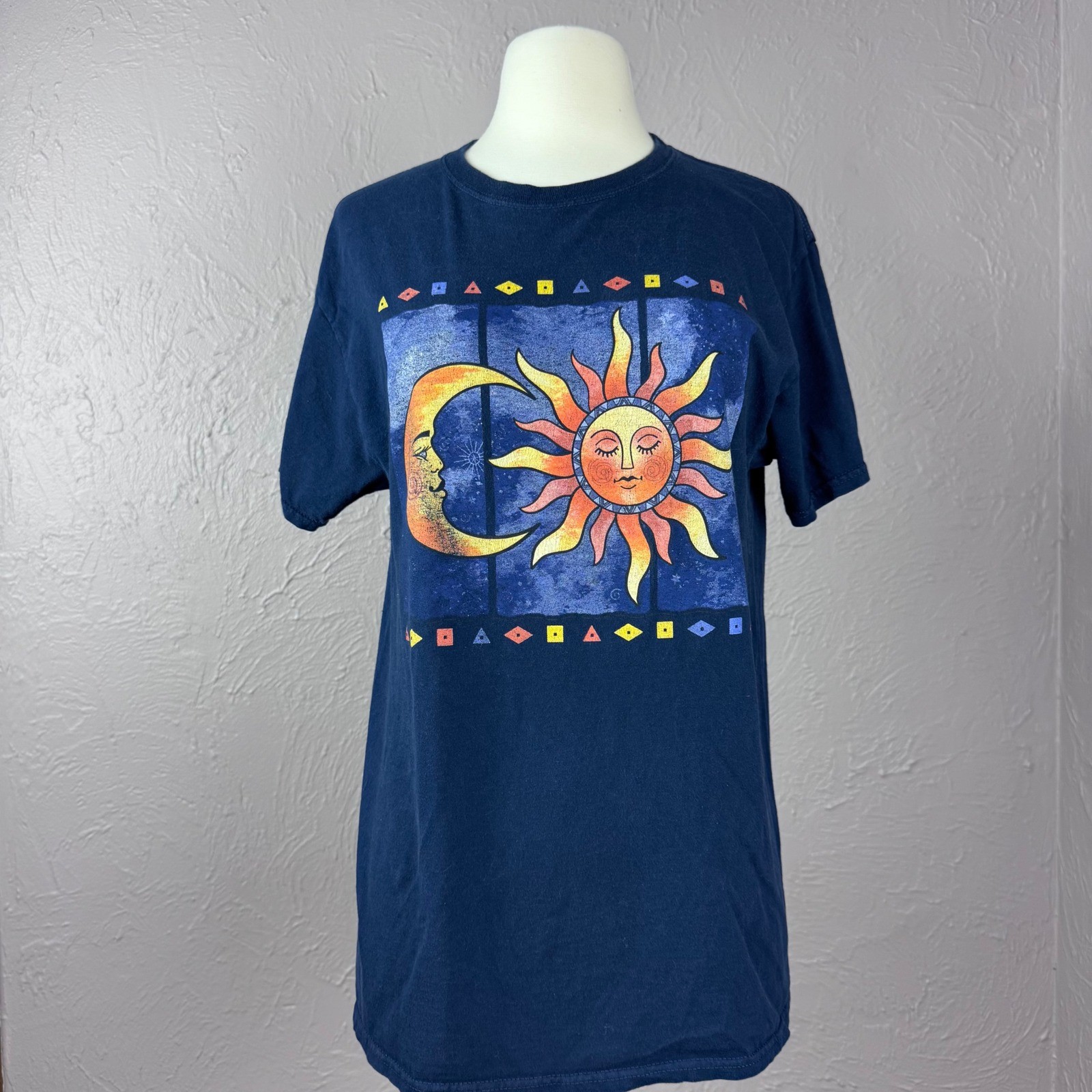 Vintage Medium Celestial Sun and Moon Navy blue t-shirt Worn in look Whimsy goth