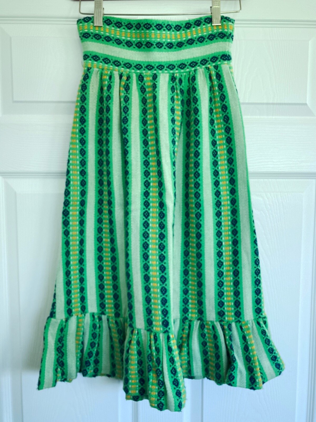 Vintage 70’s Skirt ” Bright/Bold Lime/Green/Navy 24″ Waist – 28″Length (Size 7)
