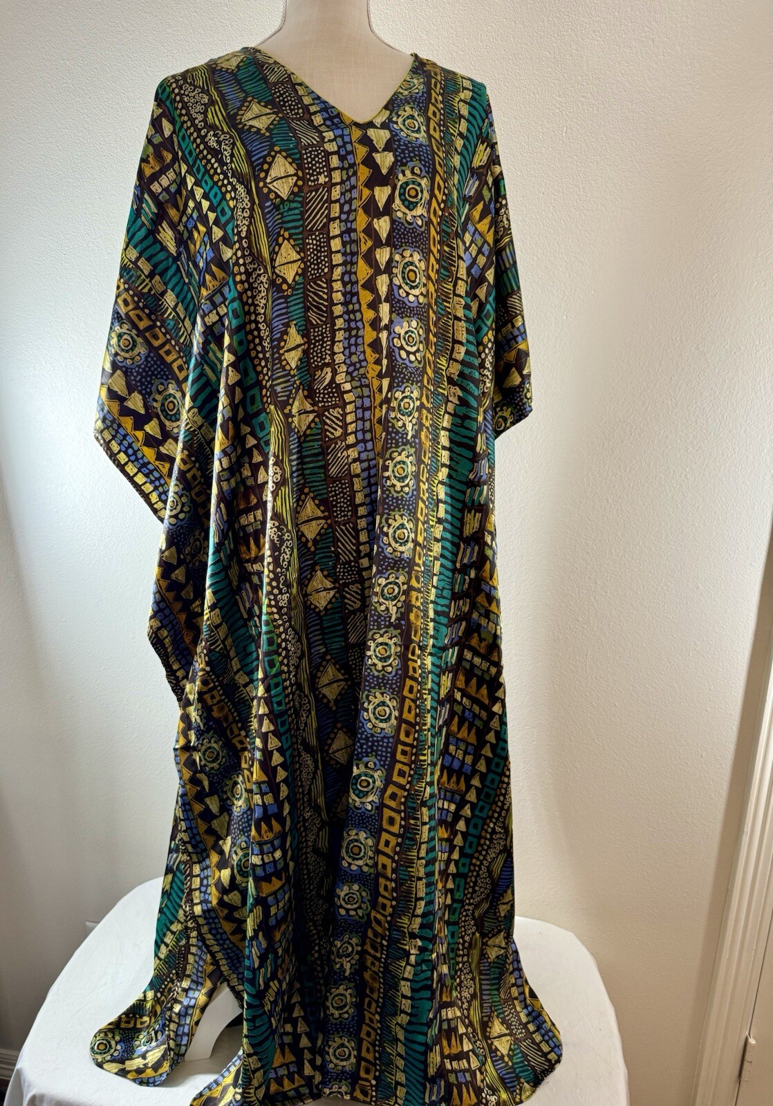 Winlar Vtg Long 90’s Kaftan Multi Colored One Size Fits ALL Golden/Teal etc.