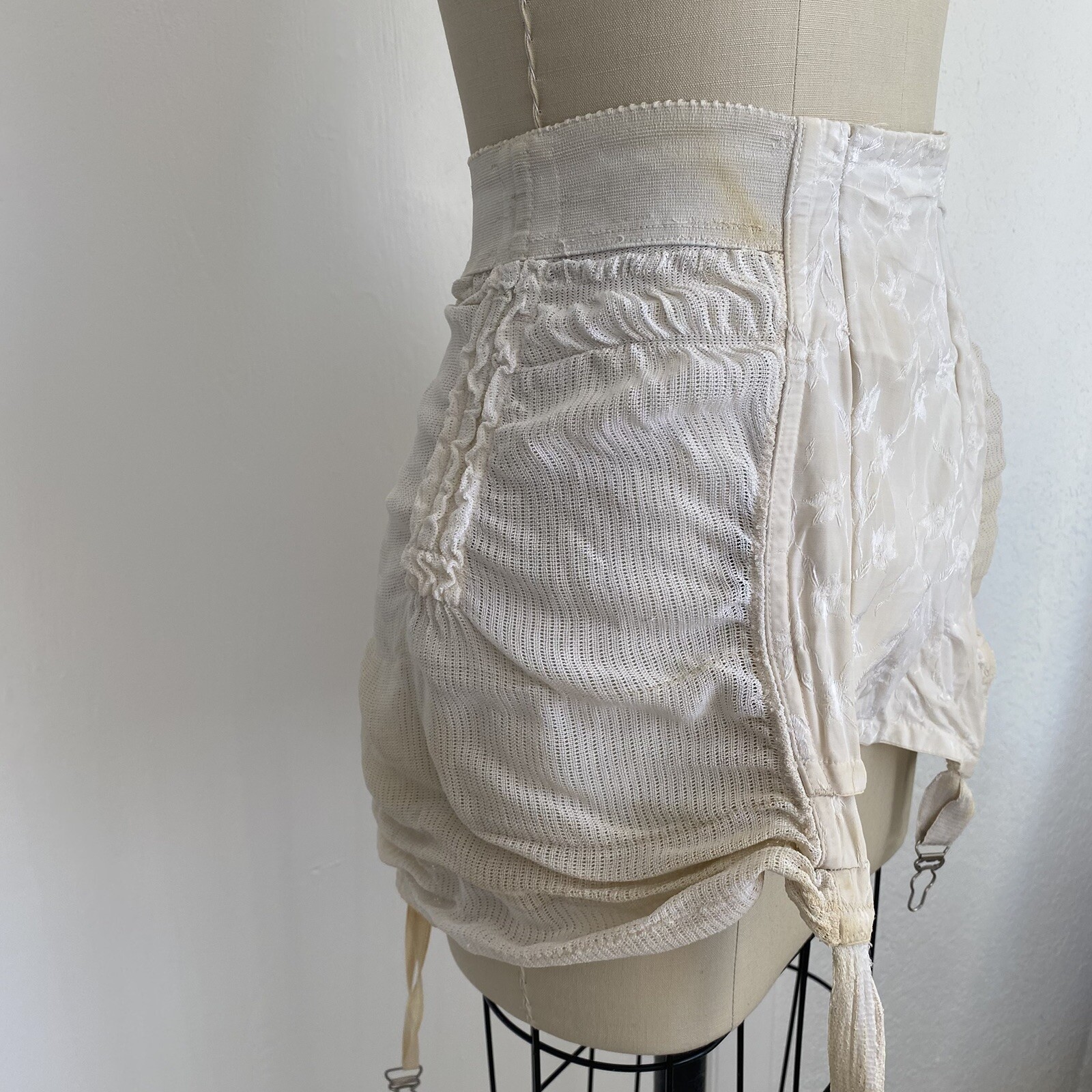 Vtg 50’s 1950s Bestform Girdle Corset Off White 23″ READ