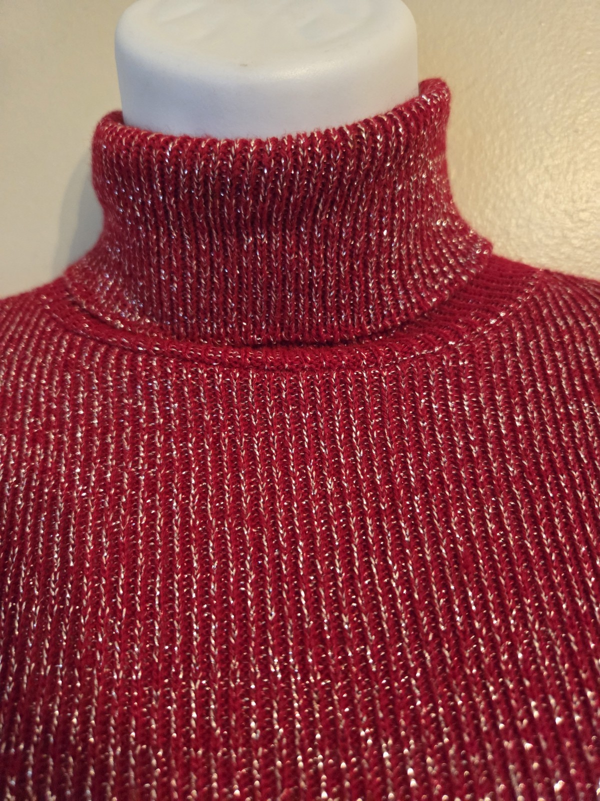 Vintage 70s Adriana Red Metallic Turtleneck Acrylic Sweater Womens M