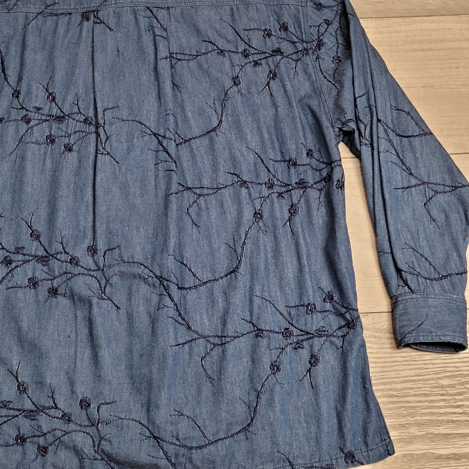 Vintage Gene Ewin BIS Shirt Womens M Wrinkled Rich Denim Embroidered 90’s USA