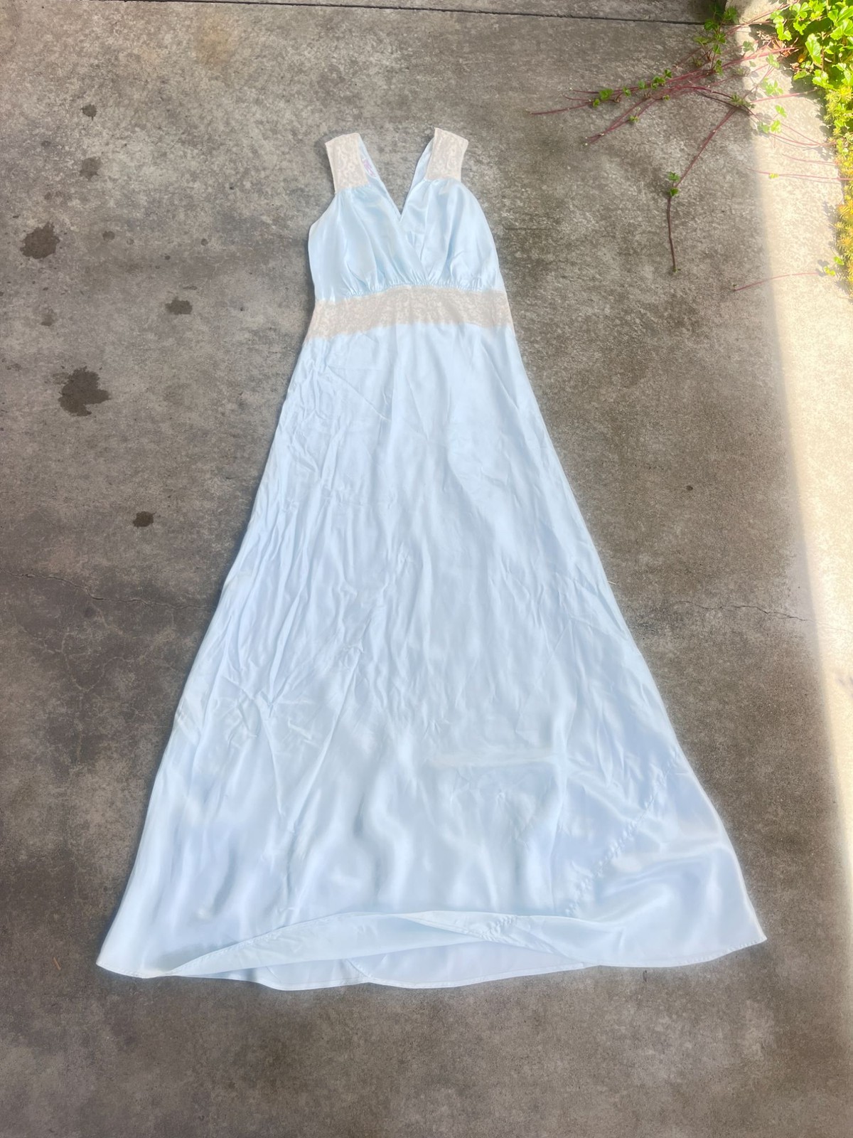 Vintage Princess Paramount Ice Blue Satin Bias Cut Gown Nightgown Size 40