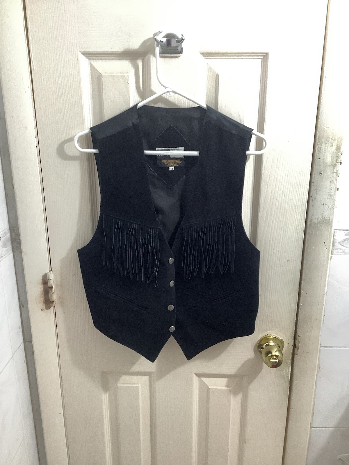 Vintage 80s Women’s size M Black Suede Leather Snap Fringed Vest Jacket Western