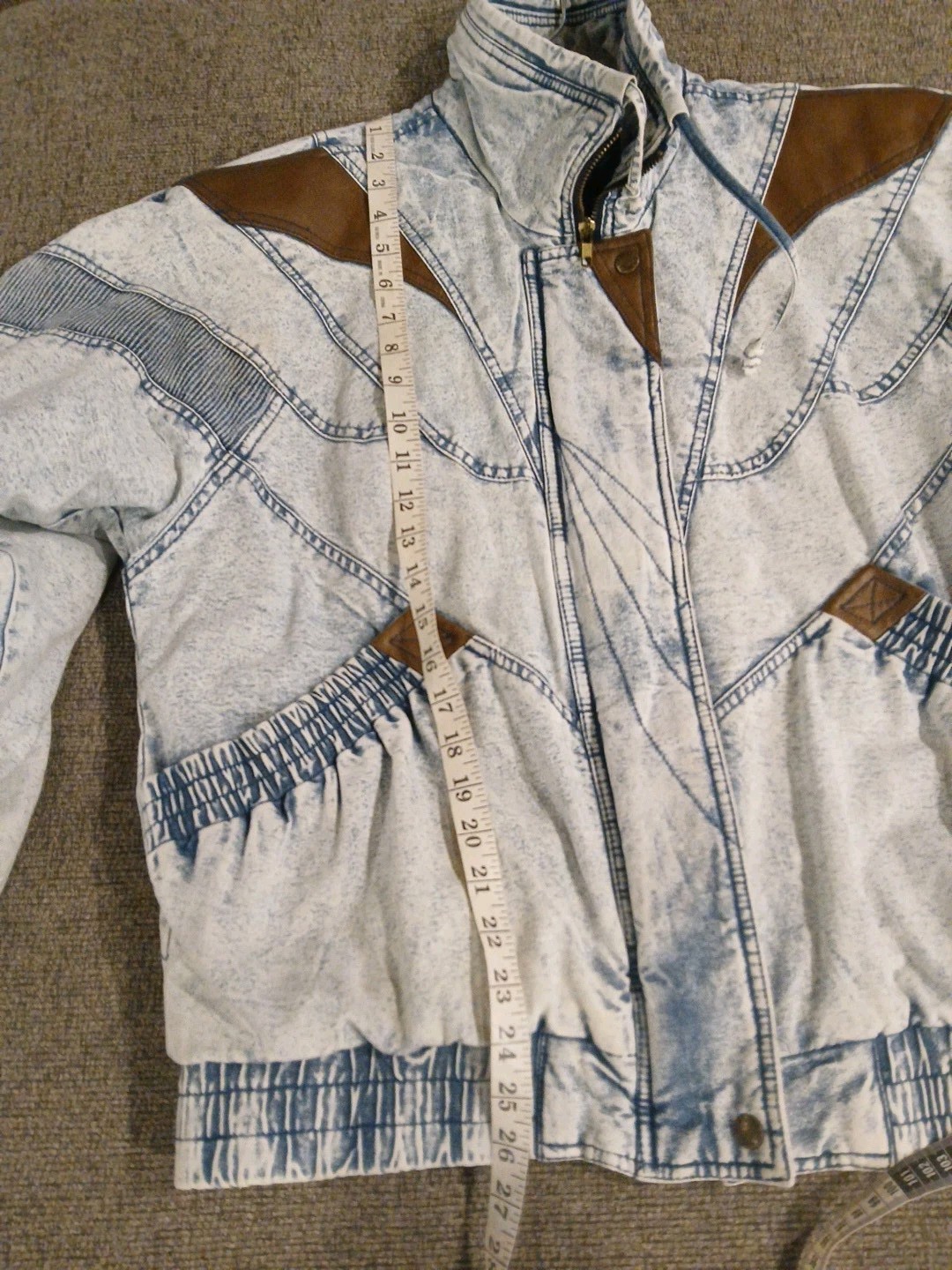 VIntage Weathered Blues Women’s Denim Jacket Coat SIze M Acid Wash 80’s Rock