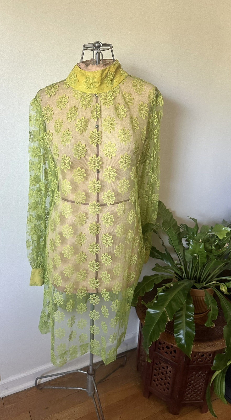 60’s MCM Avocado Green & Yellow Daisy Lace Dress