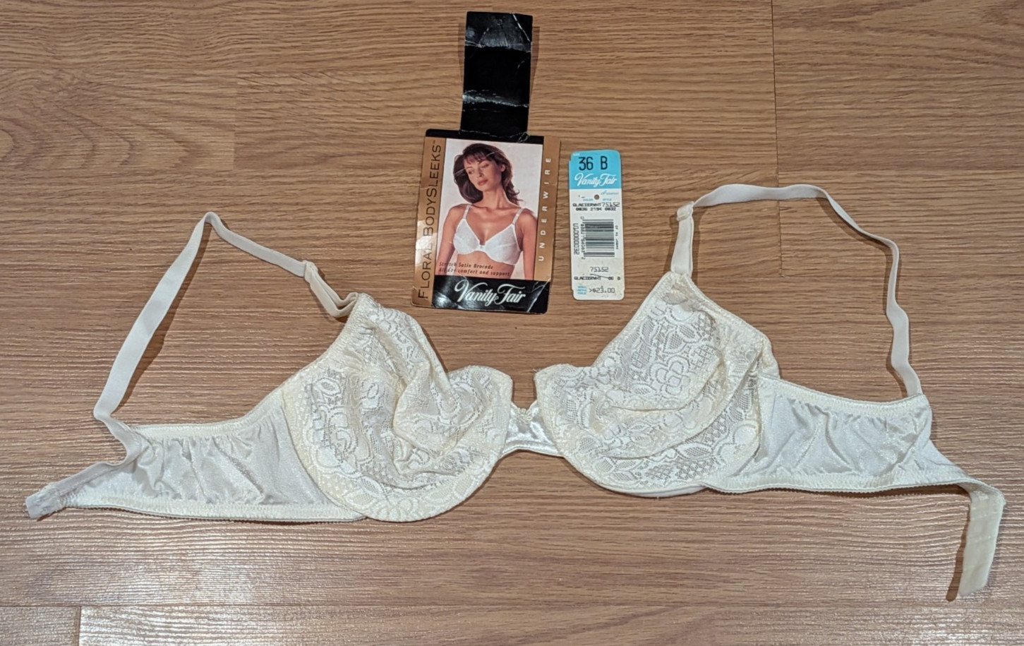 Vintage NWOT Vanity Fair Floral Bodysleeks Underwire N0-PAD Bra 75152 36B Ivory