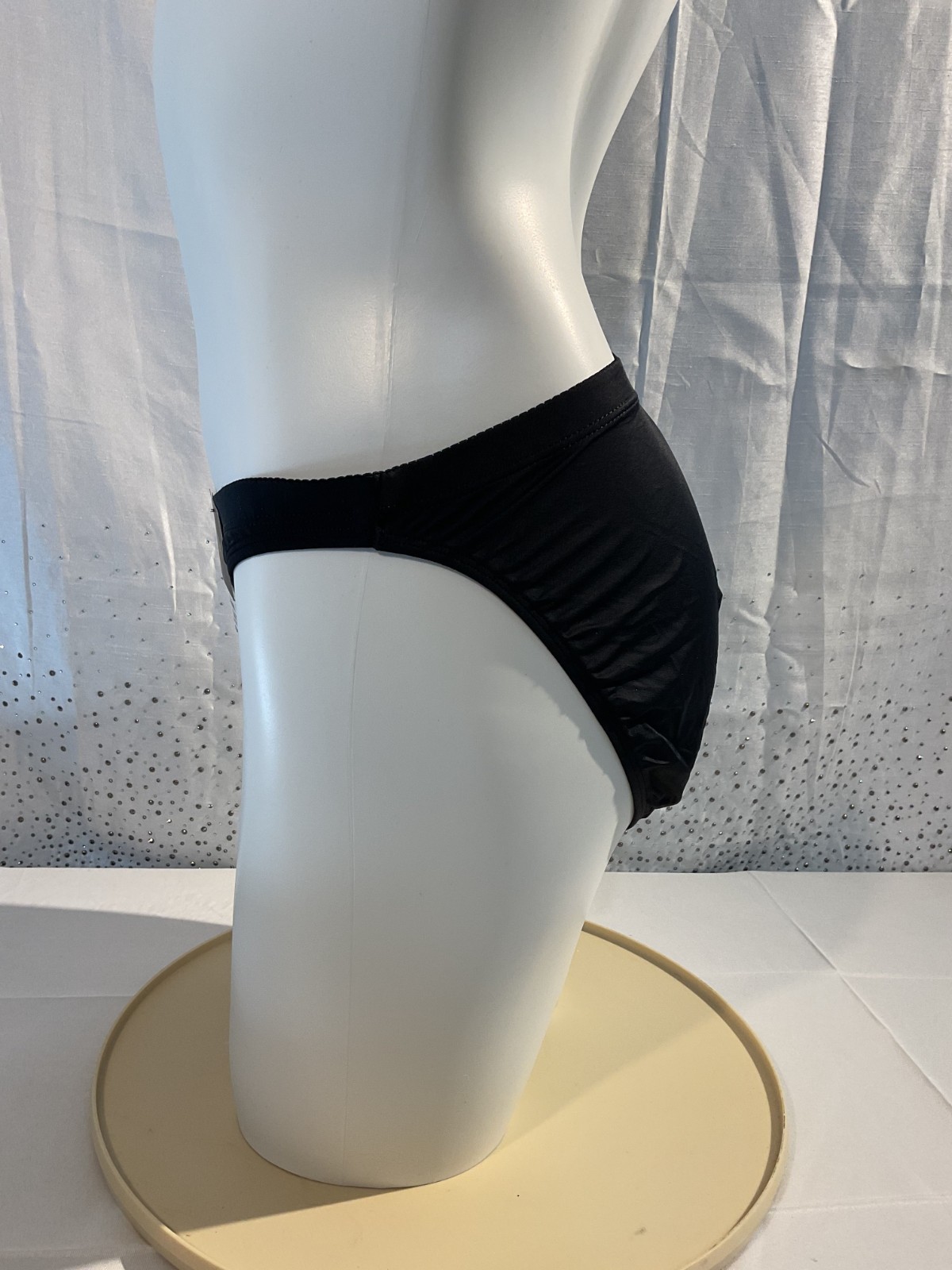 DONNA KARAN Intimates vintage NWT BLACK High-Cut Brief Panties size L large