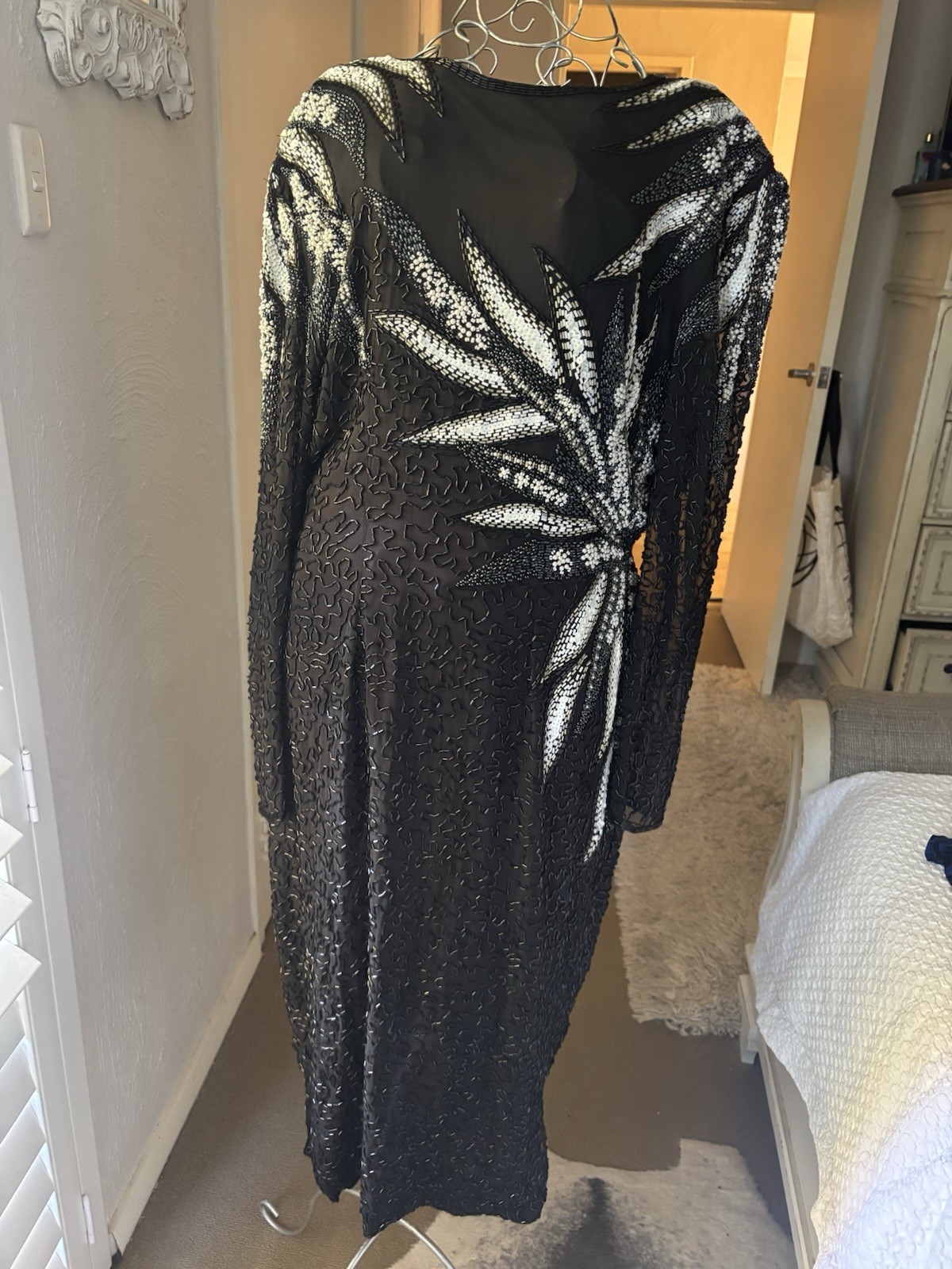 DG EMBELLISHED BEADED, SEQUIN EVENINGWEAR BLACK DRESS L 12