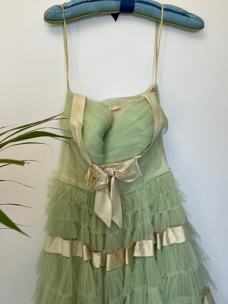 Vintage 1950s Light Green Tulle Party Dress | Fairycore Prom Gown | Tea Party XS