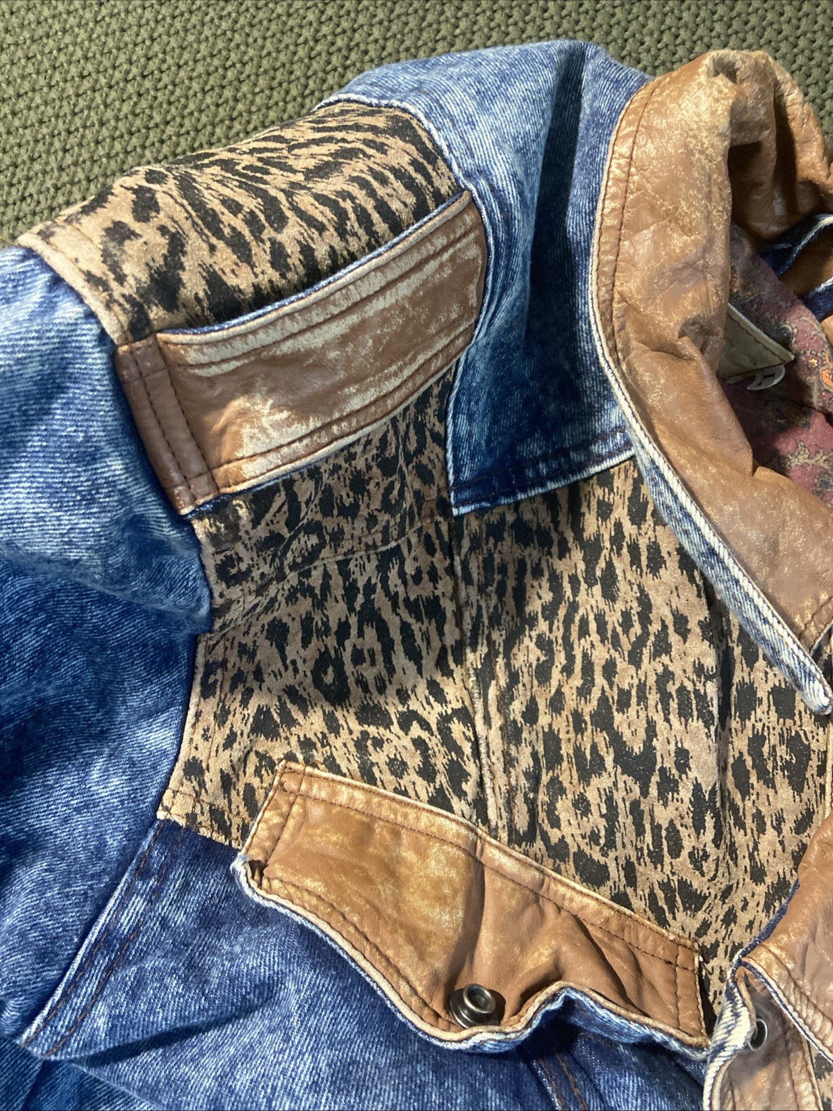 WINLIT Vtg! 80’s Acid Wash Denim Animal Print LEATHER Distressed Bomber Jacket L