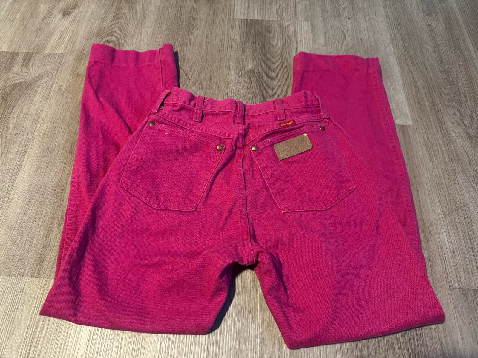 Vintage 80’s Slim Straight Leg Pink Wrangler Jeans Women 24×27.5 Made in USA