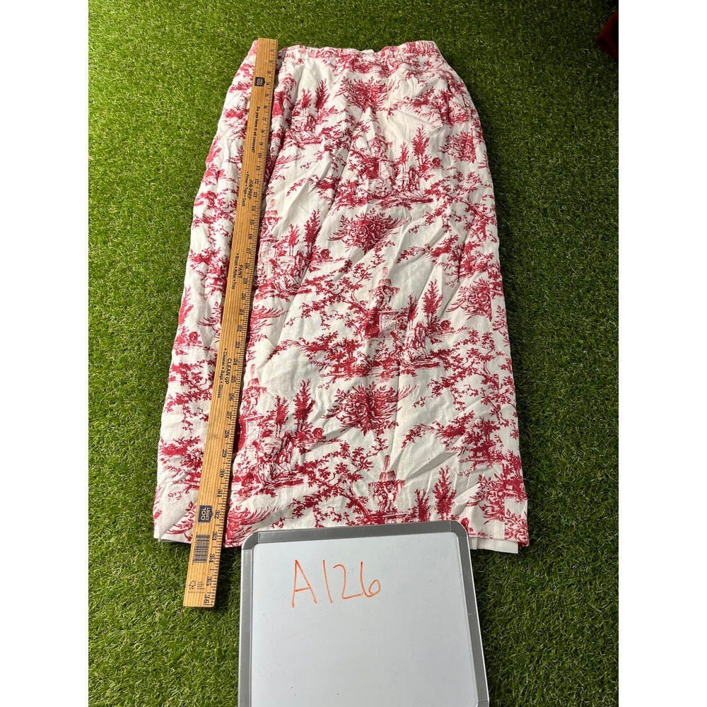 Pendleton Women’s Red and White Toile Patterned lined Skirt Size 10 Flaw