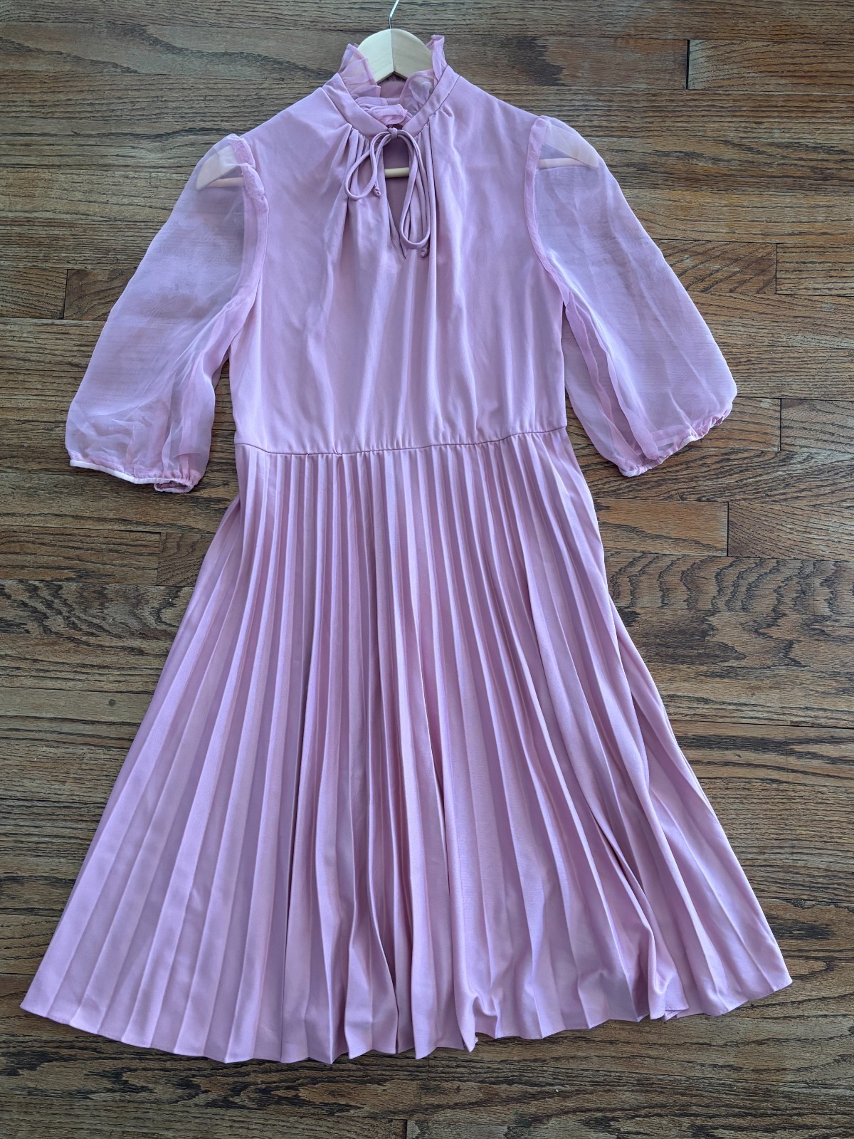 Vintage 70s Pussy Bow Sheer Puff Sleeve Pleated A-Line Midi Teadress Rose Pink M