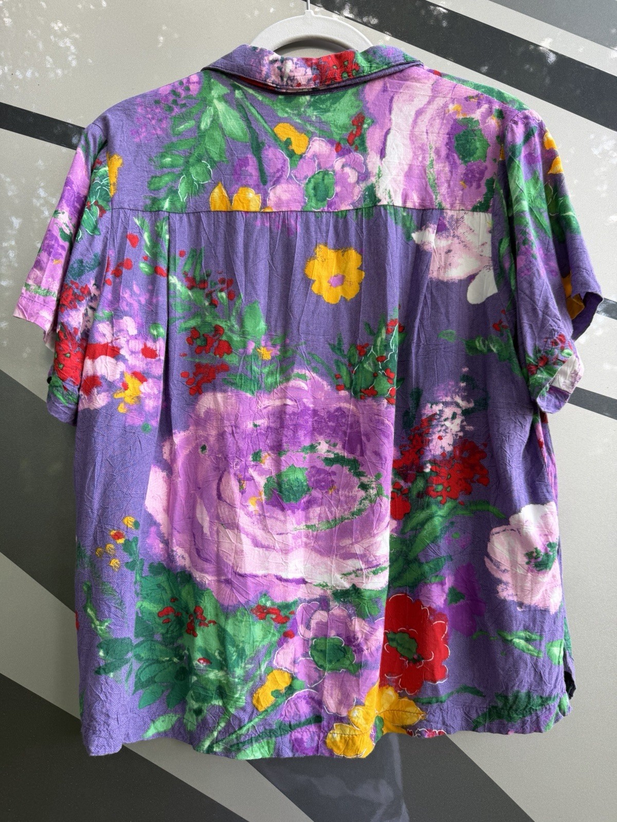 Vintage 90s JAMS WORLD purple floral Hawaiian Dancing Bouquet shirt beach M