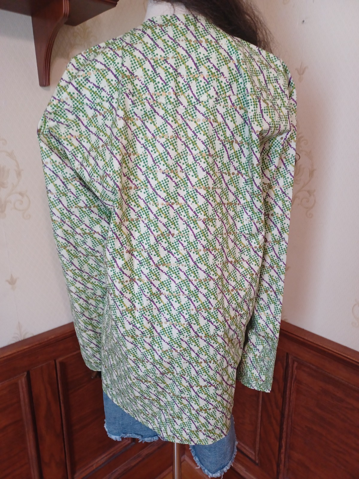 Vintage 1960s/70s Hand-Embroidered Green Purple Metallic Silver Mod Hippie Shirt