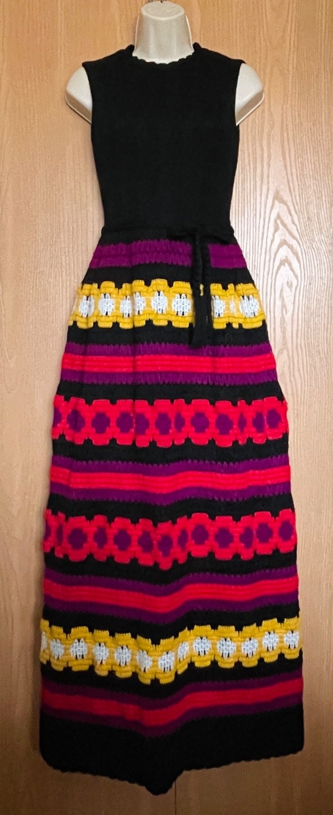 Vintage Ruth Norman Gay Gibson XS 24 Waist Knit Maxi Dress Boho Mod Geometric