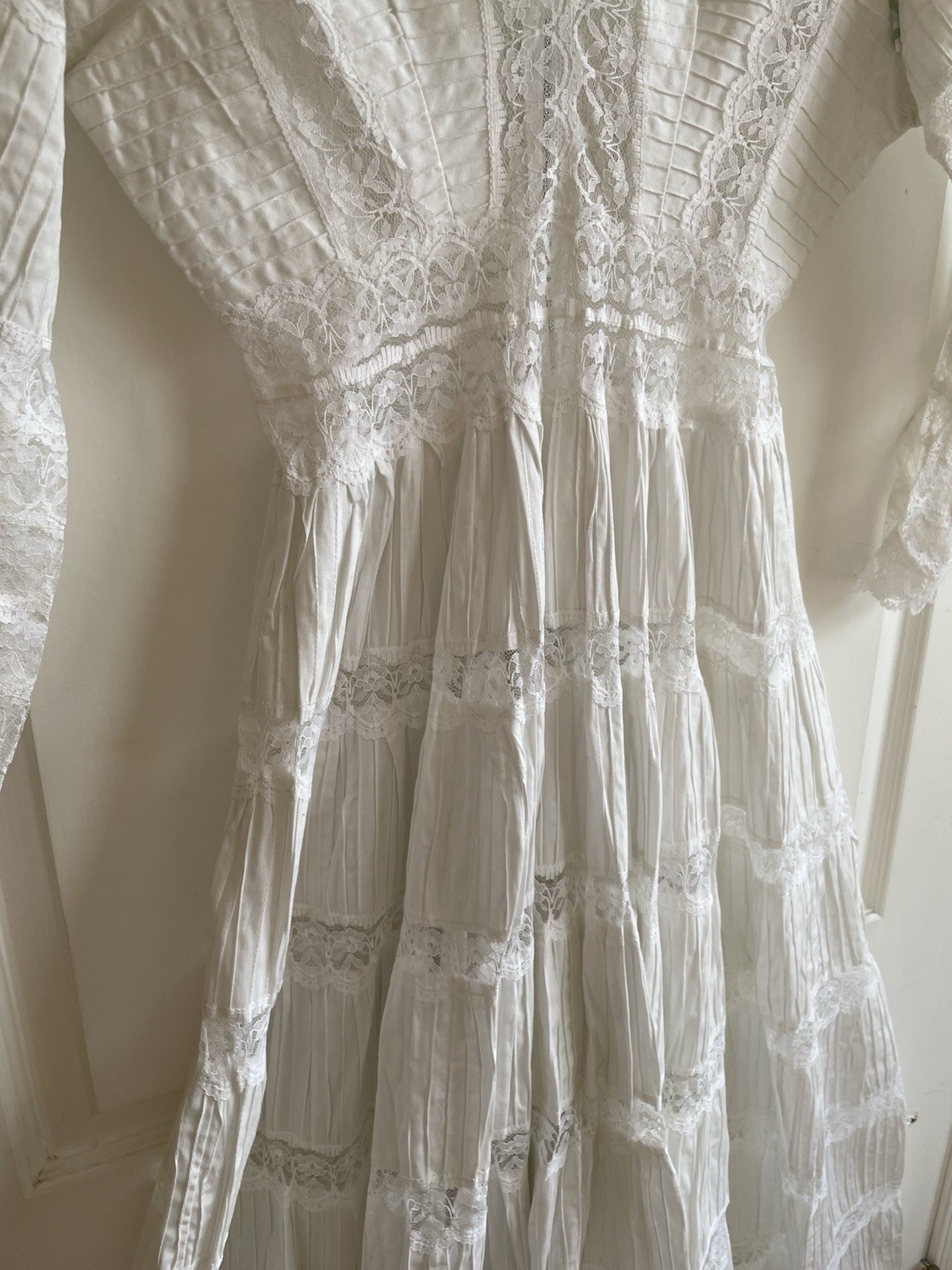1970s Vtg Handmade White Lace Maxi Dress Gown Western Prairie Victorian Size 4/6