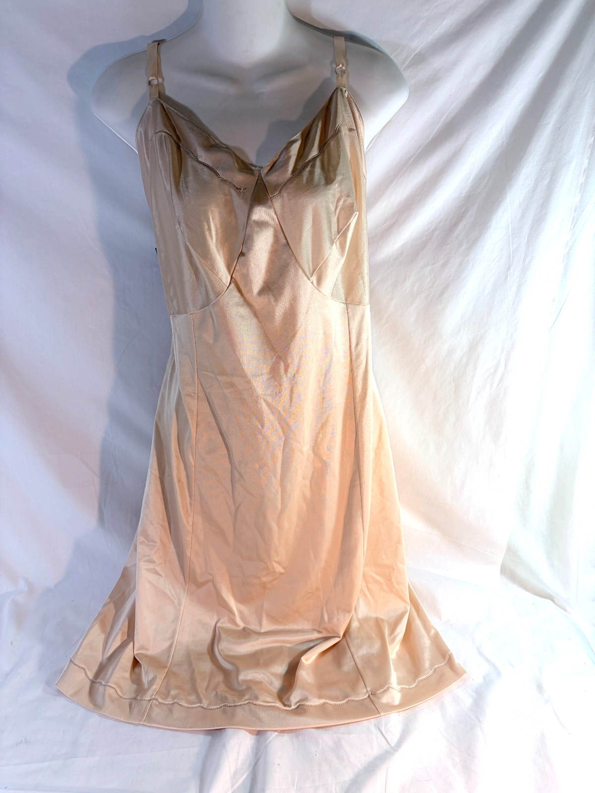 Vintage Sears Full Slip sz 44 Beige Slinky & Silky