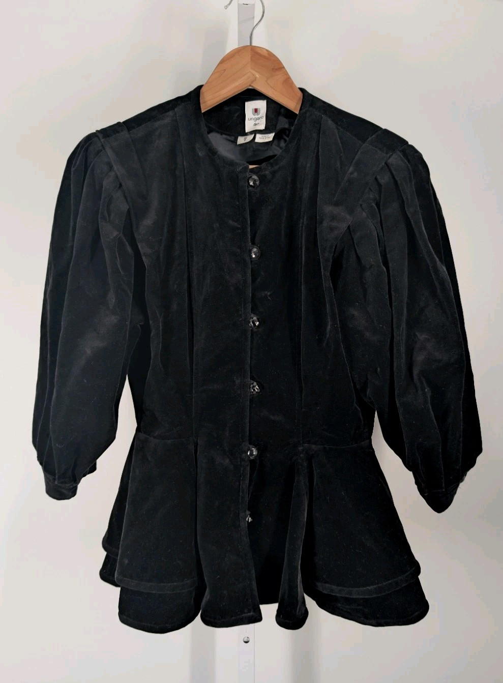 Emanuel Ungaro Ter Vtg 80s Neo Victorian Black Velvet Pleated Puff Jacket 34″