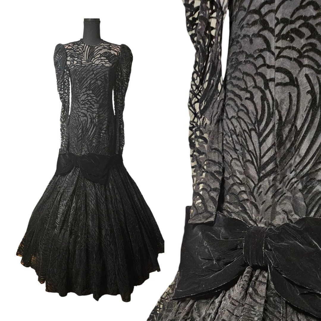 Vintage 1980s Velvet Design Overlay With Illusion Bodice Mermaid Style Prom…