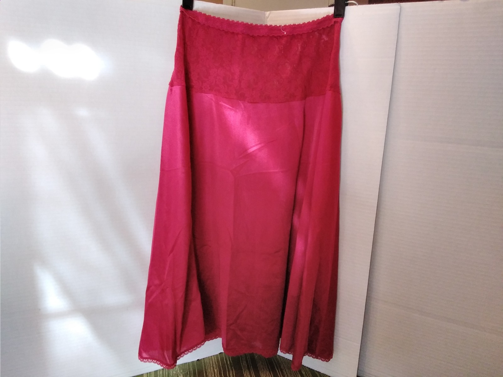 Skirt Half Slip Bestform Maroon Silky Style 1257 Small Nylon