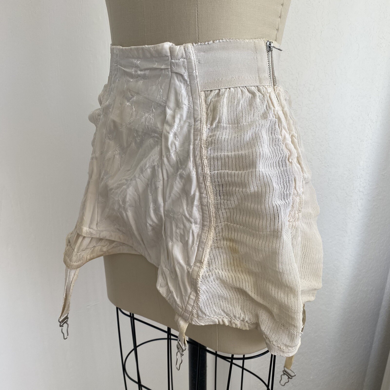 Vtg 50’s 1950s Bestform Girdle Corset Off White 23″ READ