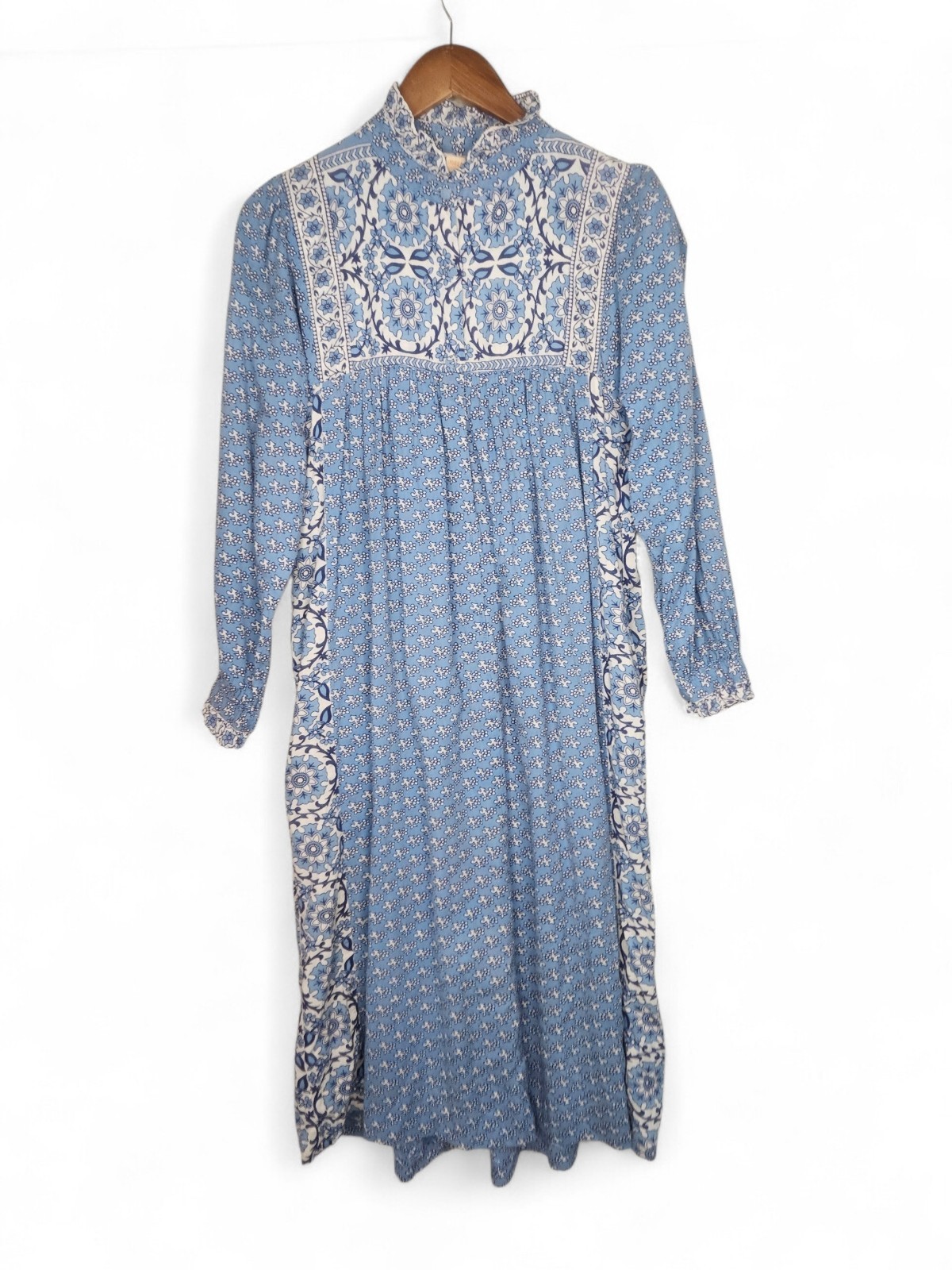 1970s Ramona Rull Floral Print Vintage Cotton Long Sleeve Dress in Blue Size L