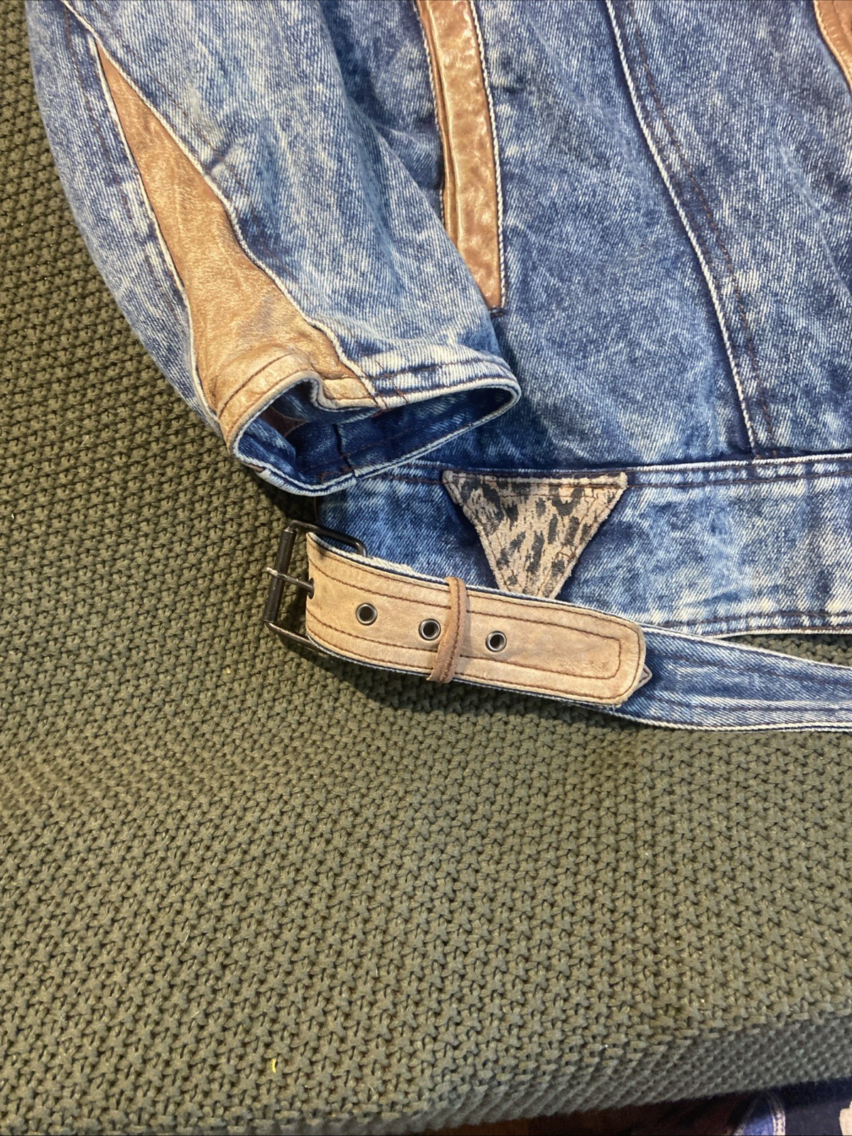 WINLIT Vtg! 80’s Acid Wash Denim Animal Print LEATHER Distressed Bomber Jacket L