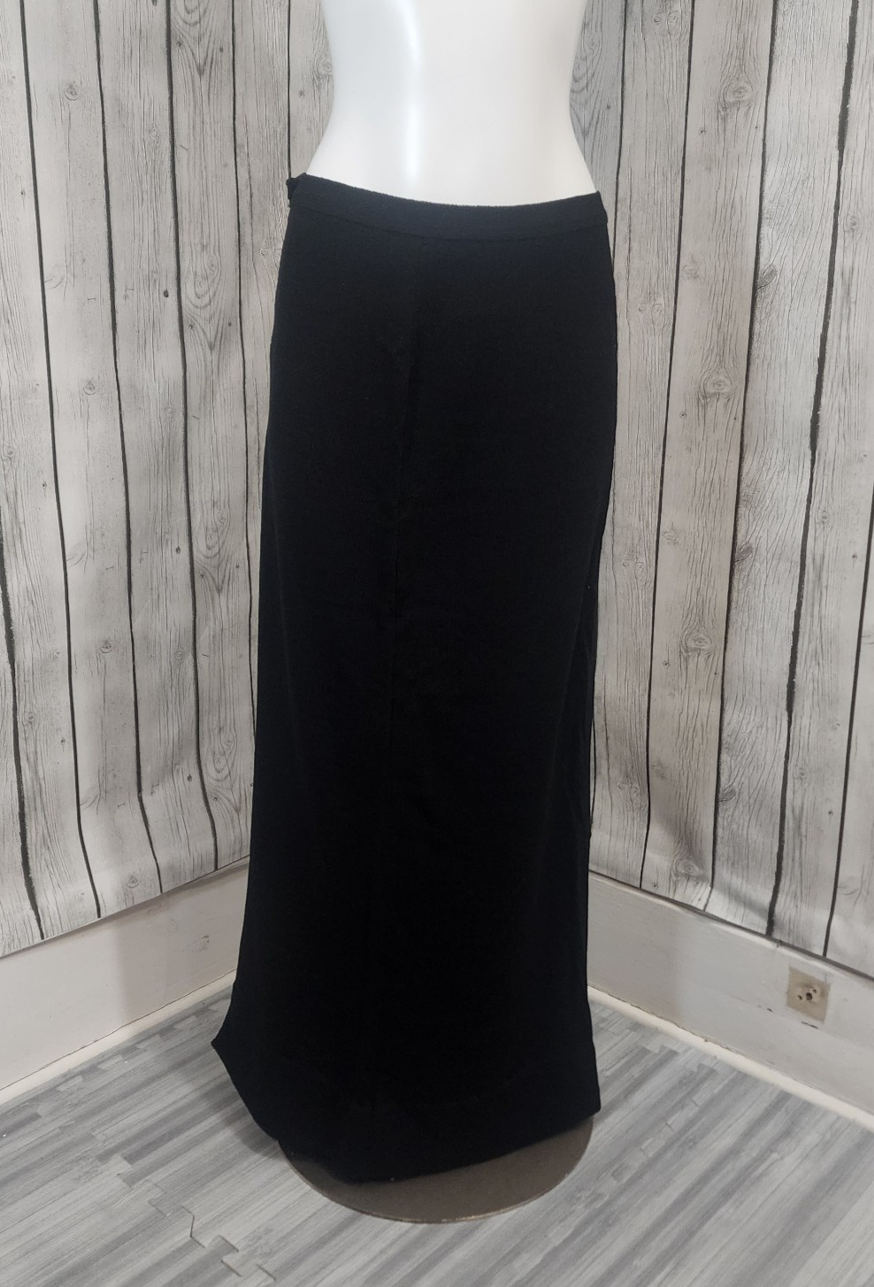 Vintage Black Knit Maxi Skirt Side Zip MOP Button 29×40 Mod 60s 70s Boho