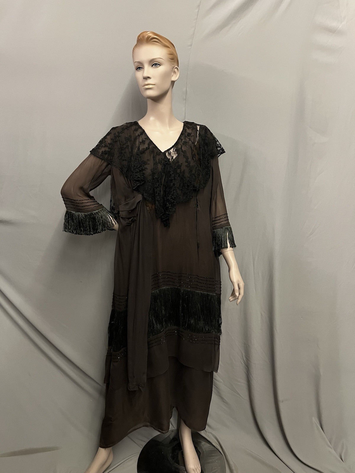 1910’s brown Silk And Black Lace And Fringe Formal Dress Plus Size