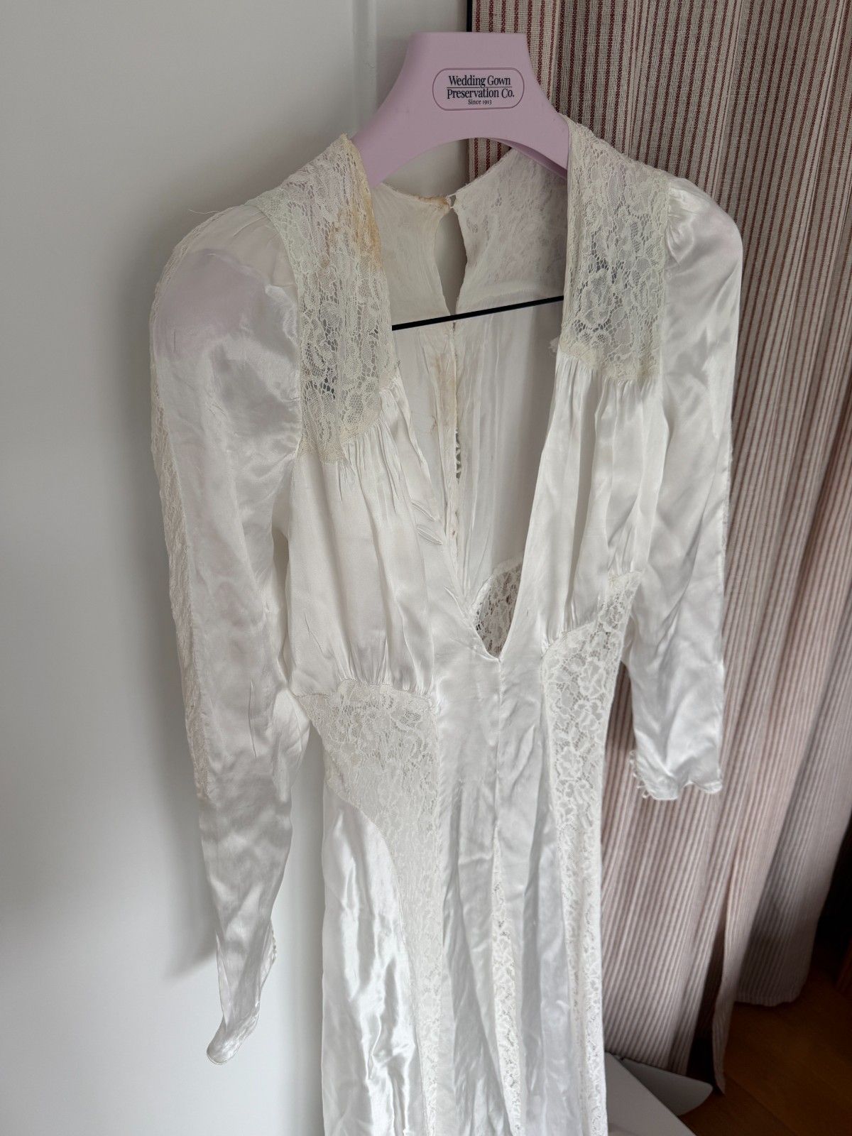 1940s Cathedral Wedding Dress