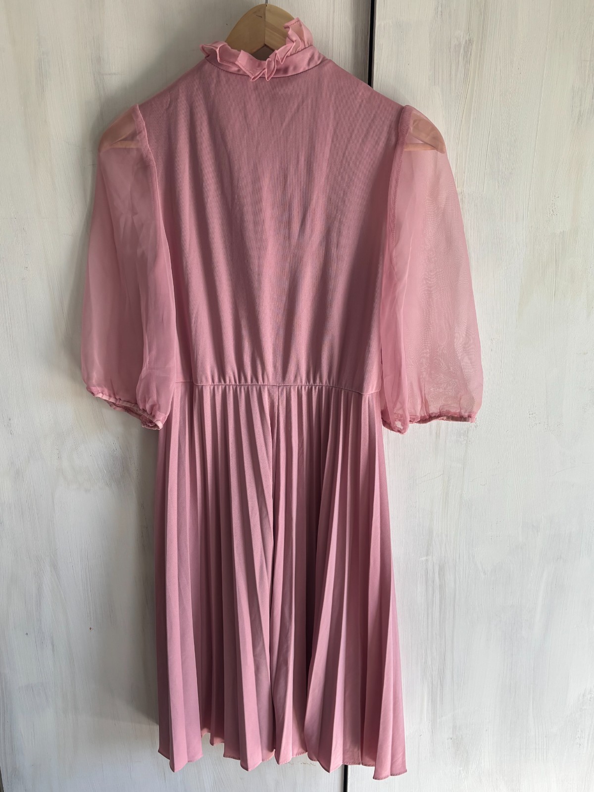 Vintage 70s Pussy Bow Sheer Puff Sleeve Pleated A-Line Midi Teadress Rose Pink M