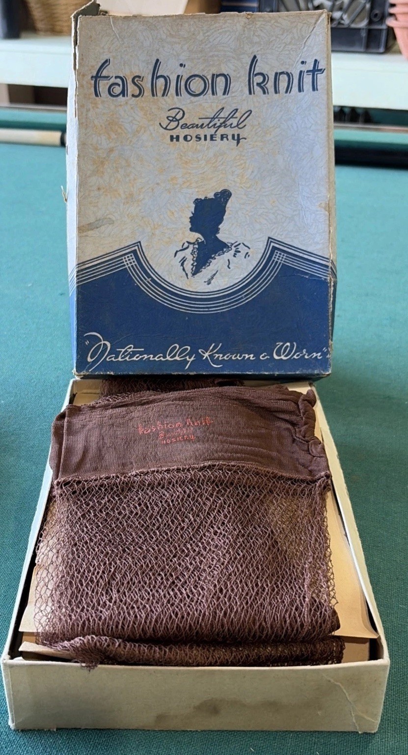 Hosiery Seamless Vintage FASHION KNIT Hosiery 6-Brazil Size 9 New In Box See Pic