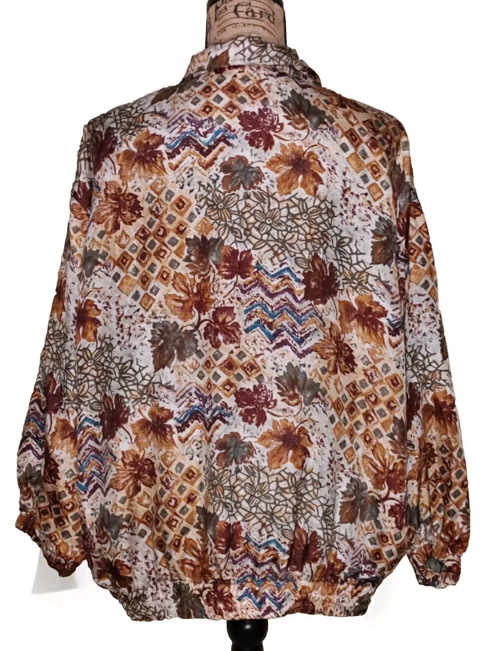 Stunt Sports – Women’s 100% Silk Full Zip & Button Autumn Print Jacket – Size XL