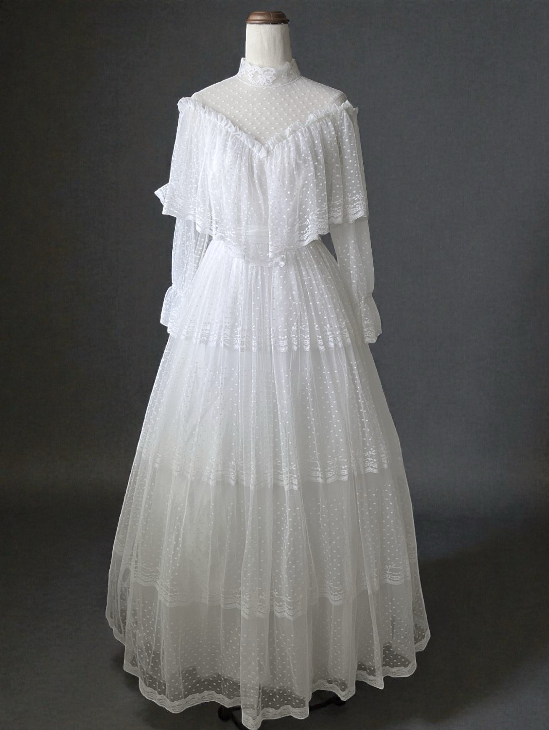 Vintage “MARJI” 1970s pure white dotted tulle wedding dress / gown – size 10