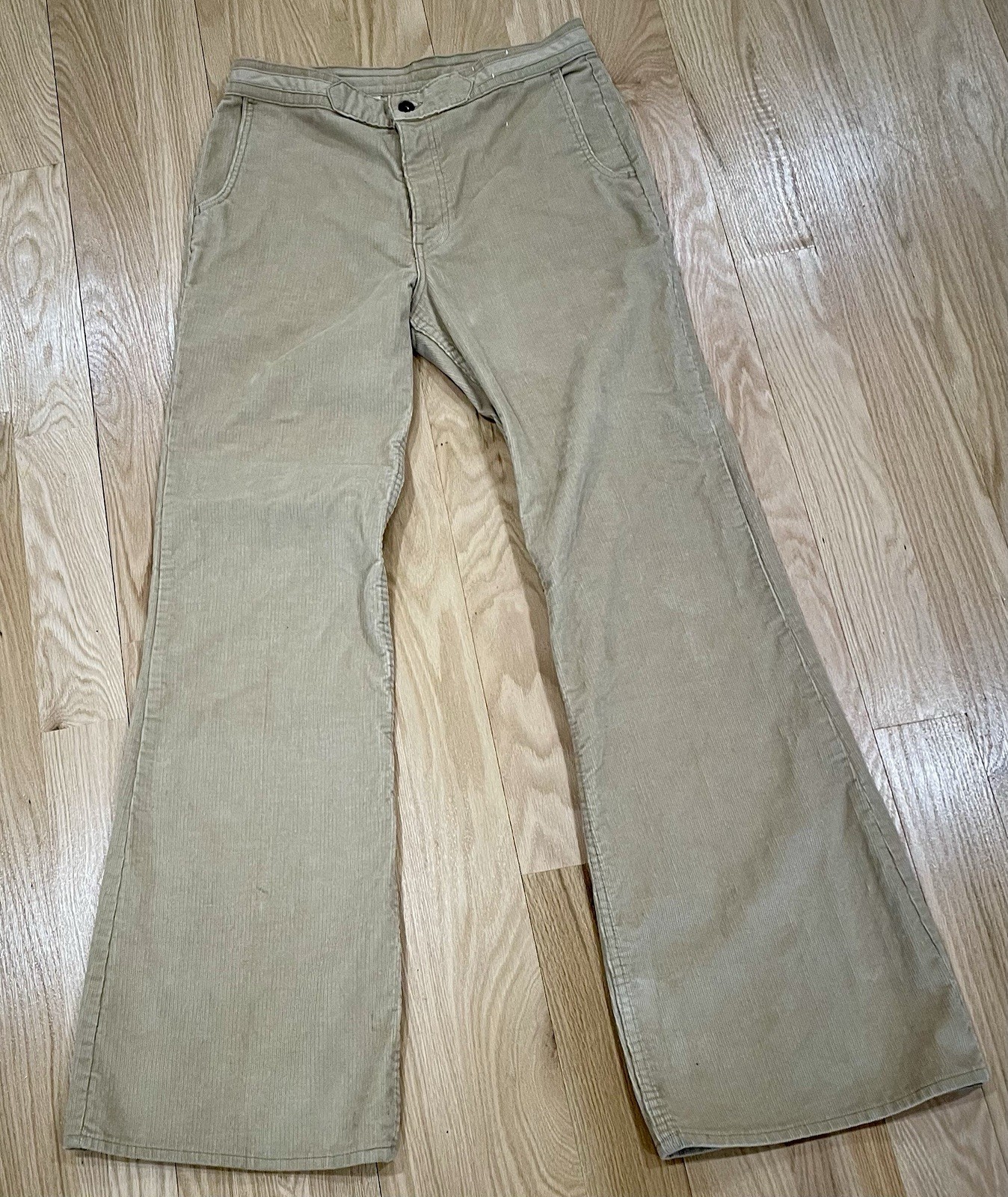 VTG 1976 Levi’s for Gals White Label Corduroy Flare Pants SF 207 Talon 42 zipper