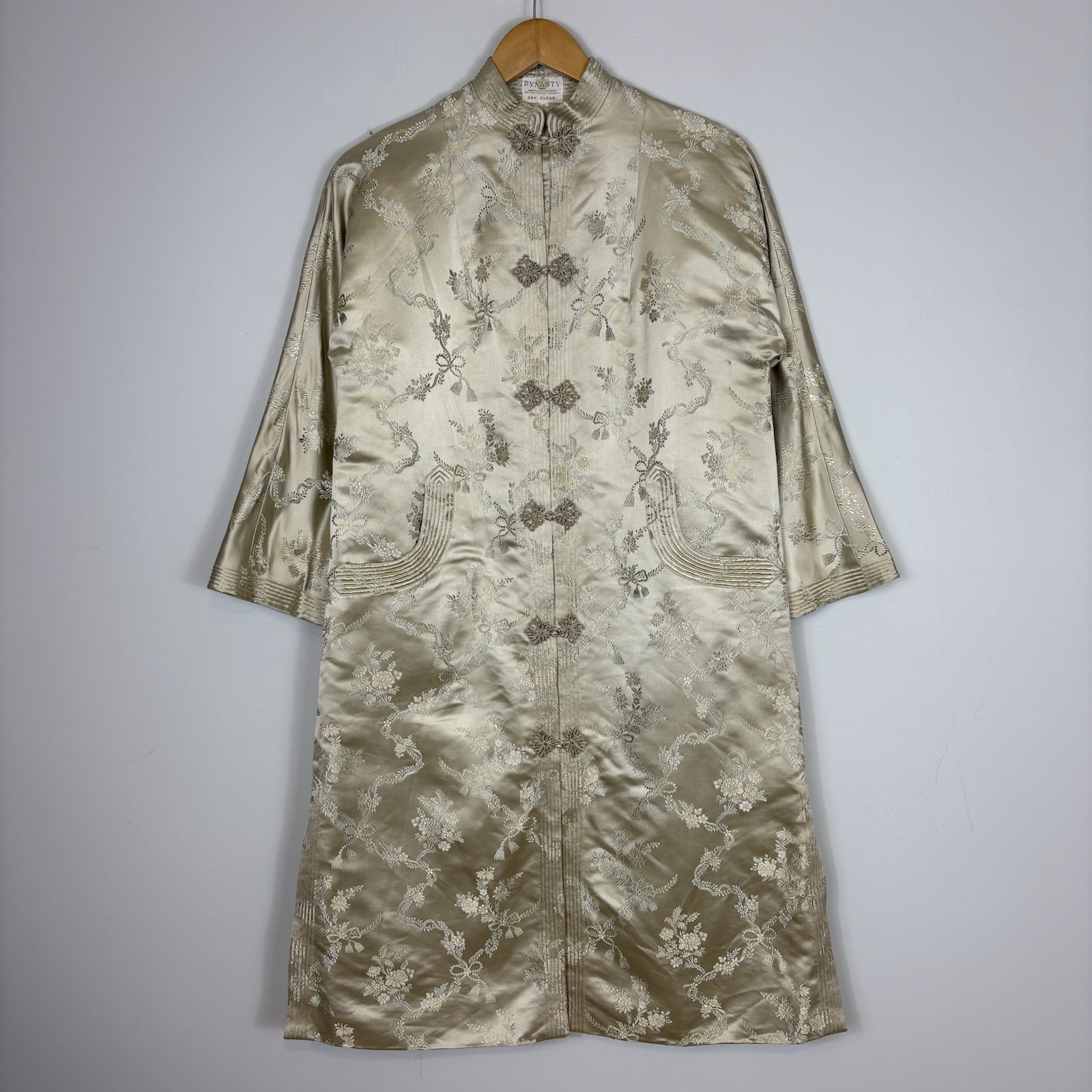 Vtg 60s Silk Gold Brocade Robe Dynasty Hong Kong British Crown Colony Sz S