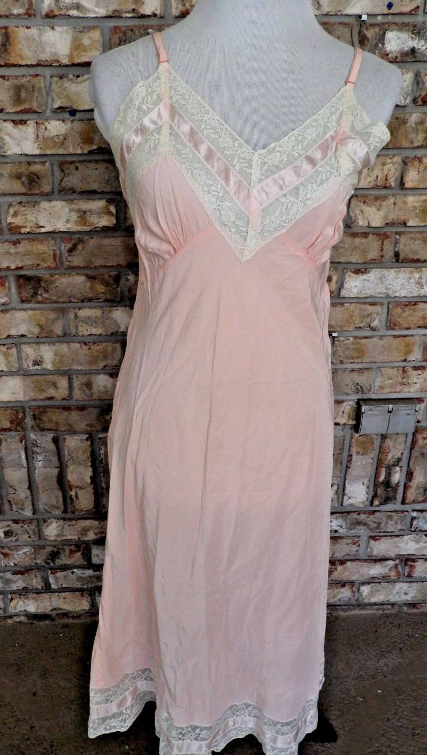 VTG 50S/60S HEIRLOOM LACE HAND MADE FULL SLIP AS IS ESTATE FIND