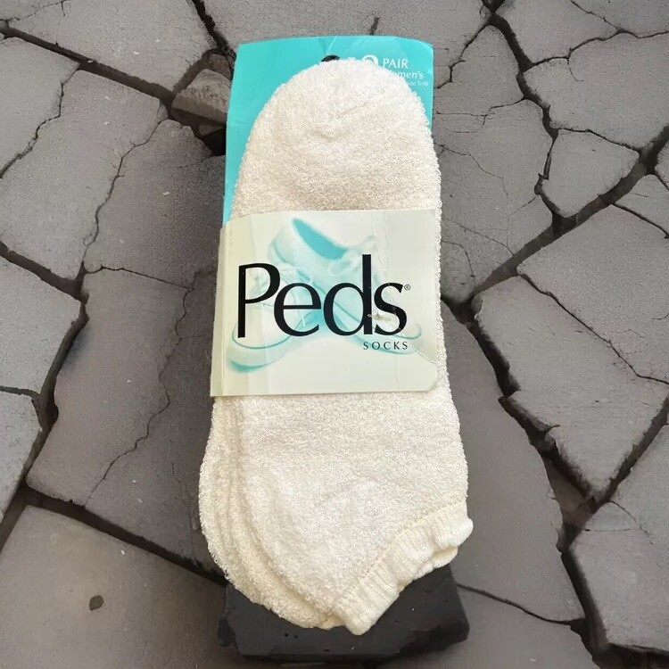 VTG Socks Women’s 2 Pack Peds Low Cut Ankle White Cotton Polyester Spandex USA.