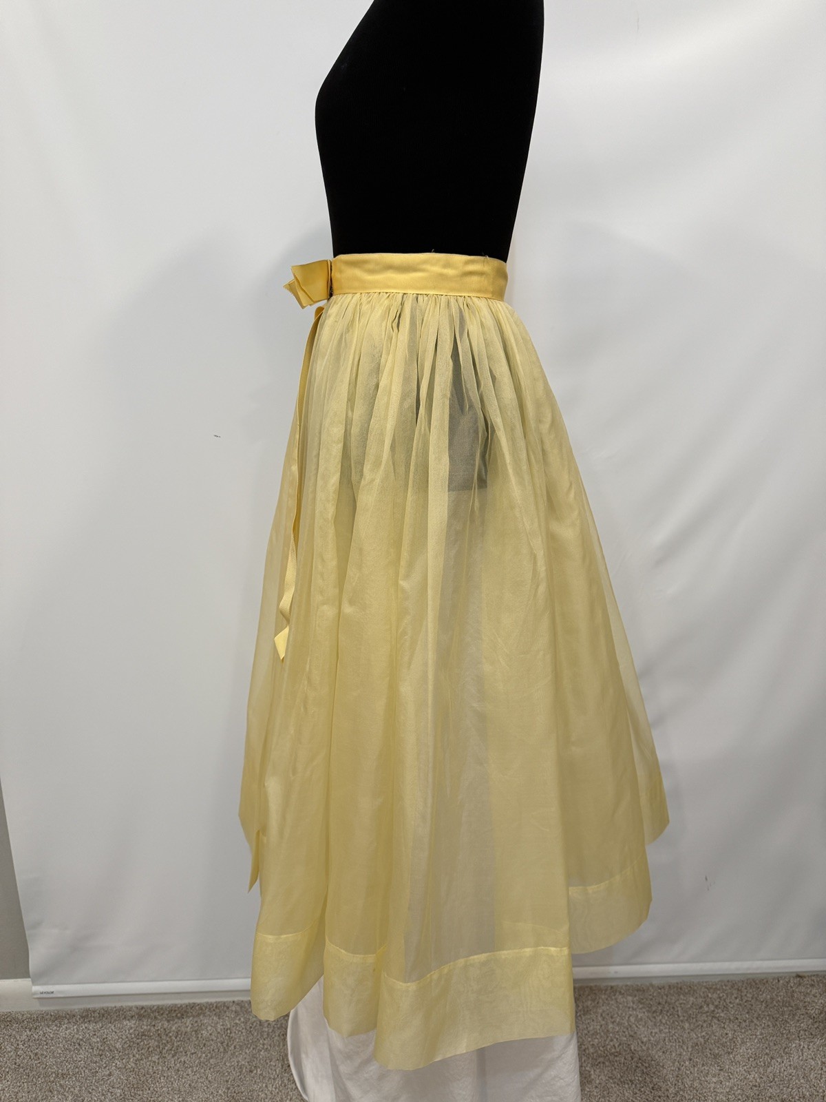 VTG 1950’s Tulle Apron Skirt Overskirt Tabard Skirt Yellow Waist 25” Holiday