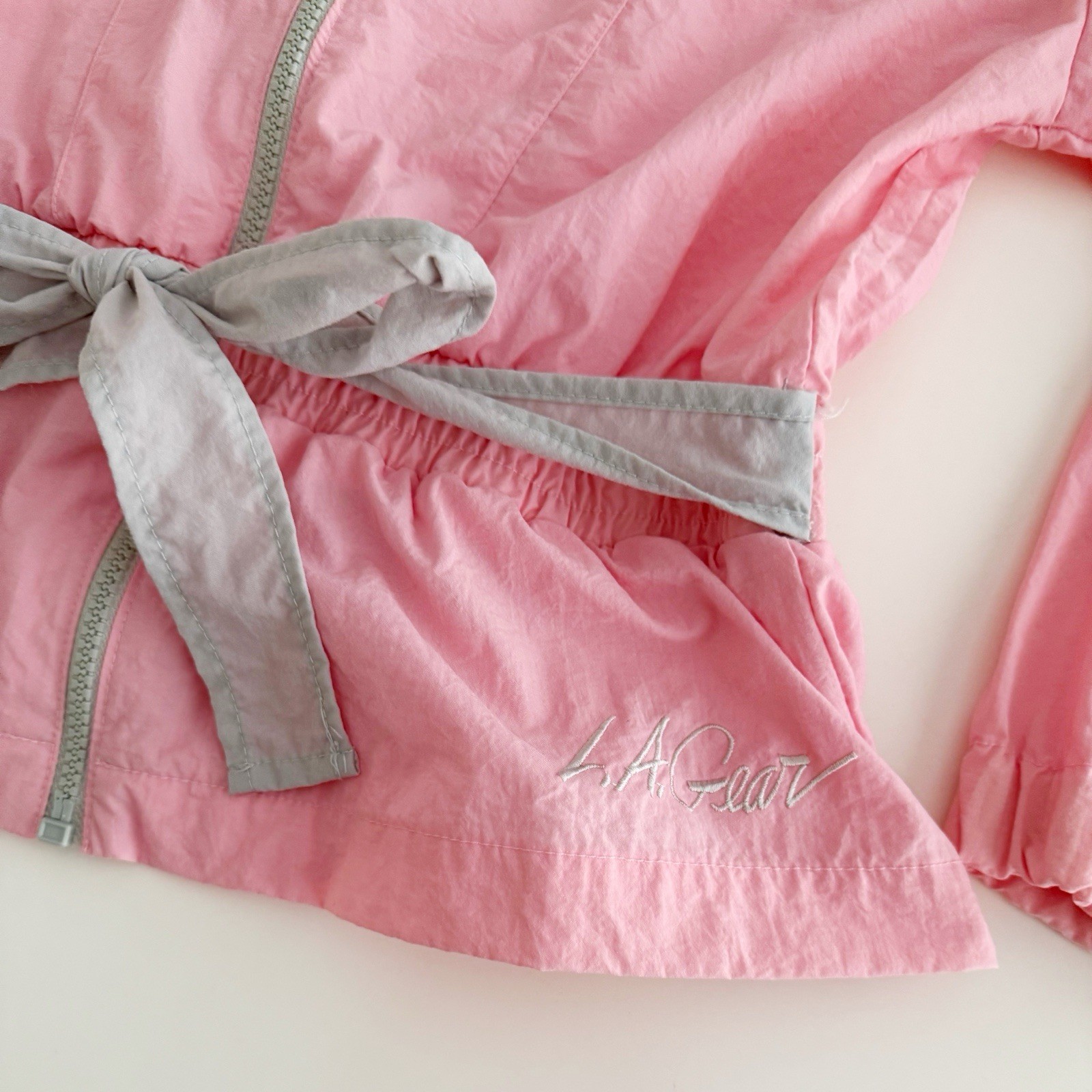 LA GEAR Windbreaker Fabric / Nylon Jacket Track Suit : Peach / Pink – M Medium