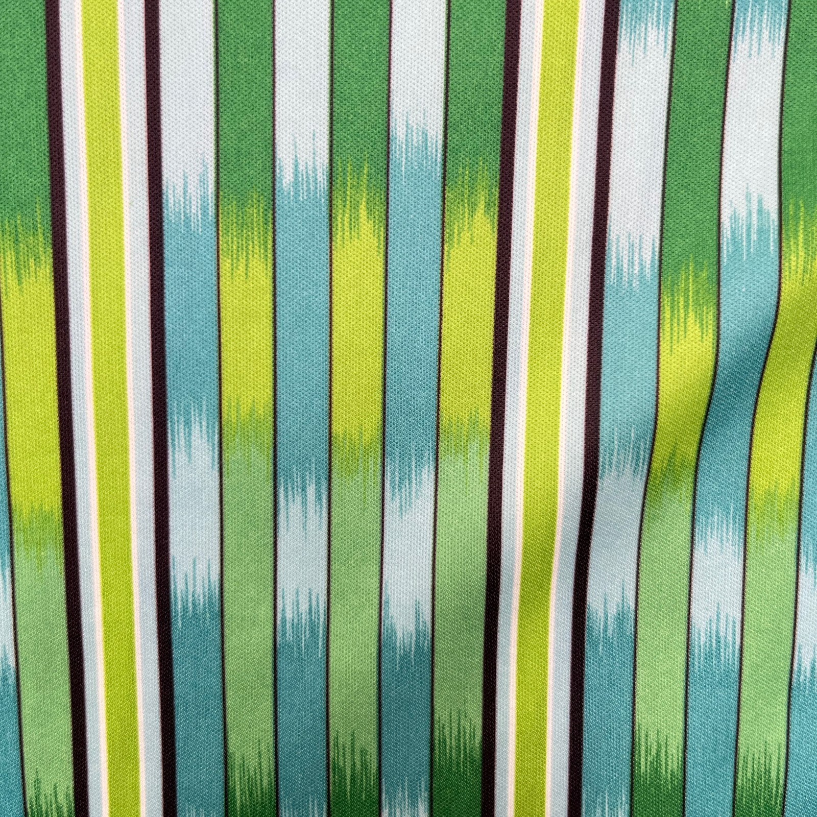 VTG Teddi of California V-Neck Mod Shirt Medium Short Sleeve Green Rayon Feel